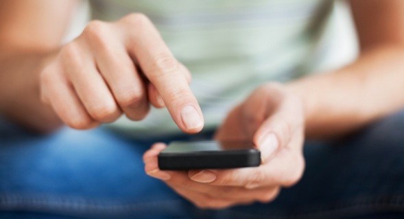 hands-on-smartphone