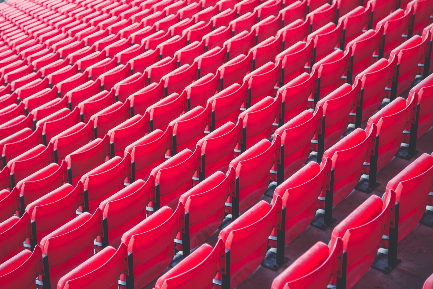 red-sit-1400x.jpg
