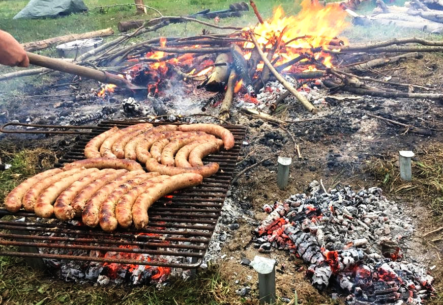 saucisses-camp.jpg, déc. 2019